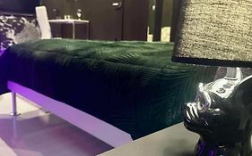 Black House B Jacuzzi
